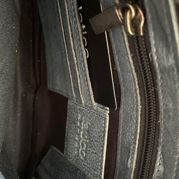Latico Leathers Marcus Crossbody Like NEW Color Denim Blue - Picture 3 of 5